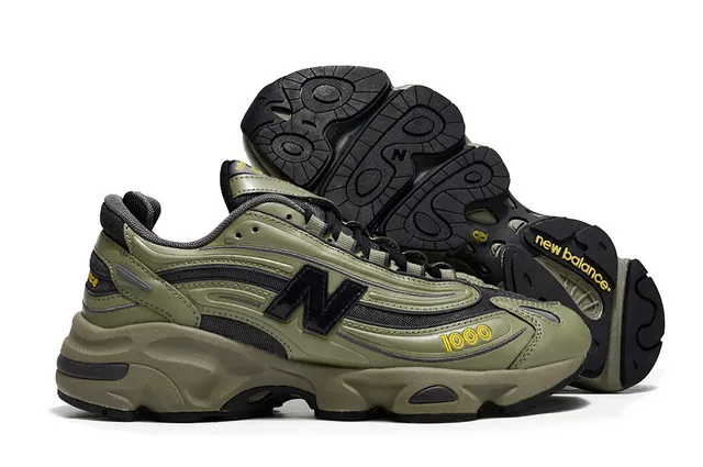 New Balance Vert Armée Noir Semelle Sculptée Couche Synthétique Et Maillage Supérieur Baskets Chunky 4