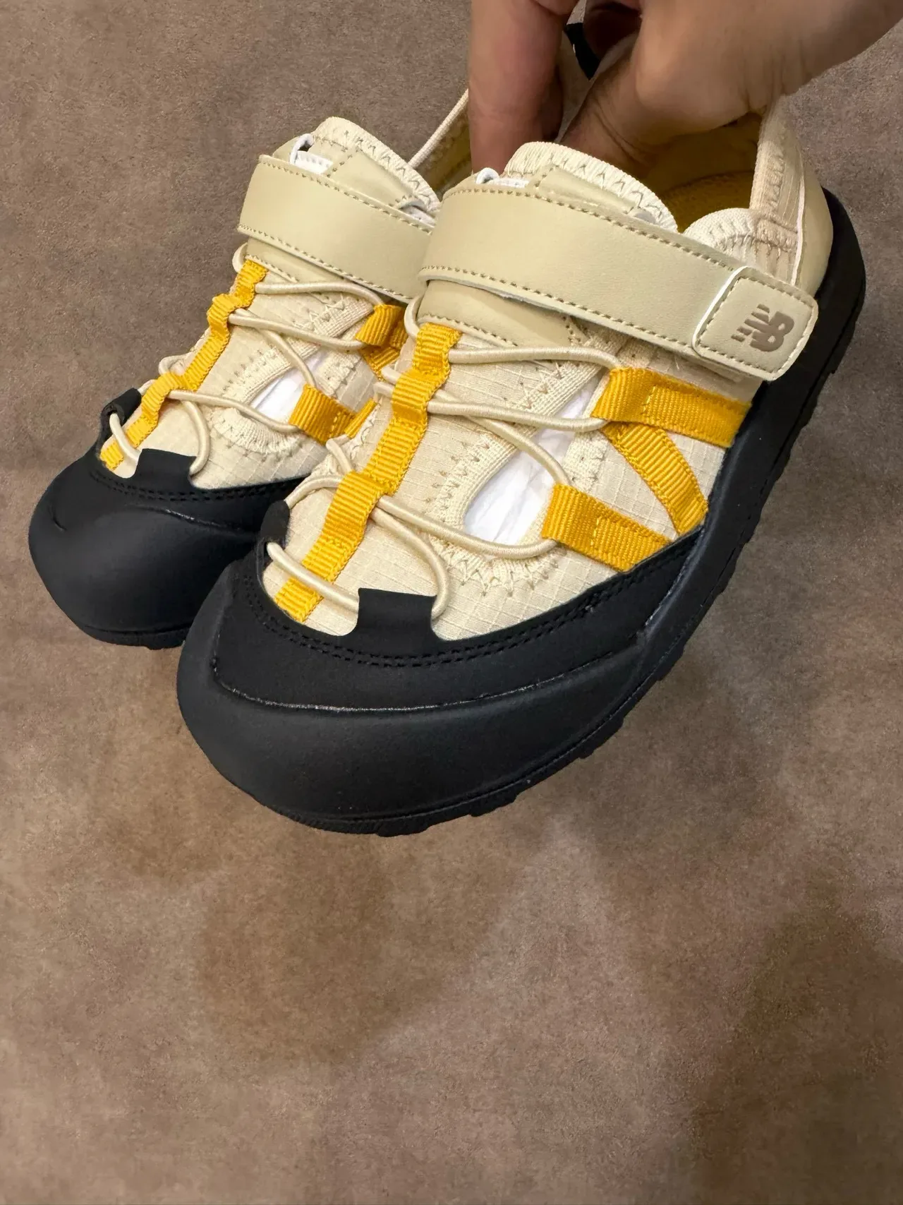 New Balance حذاء أسلوب حياة بيج أصفر كولار مبطن sole rugged متعدد الاتجاهات 22