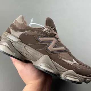 New Balance Brown Beige Multi-Layered Midsole Mixed-Material Upper Chunky Sneakers