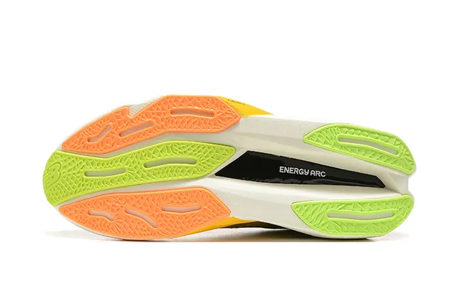 New Balance FuelCell Elite Zapatos de correr de varios colores 5