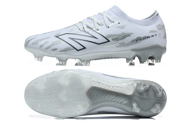New Balance Furon সাদা ধূসর নিম্নকাট সক-ফিট কলার ফার্ম-গ্রাউন্ড সকার জুতা 9