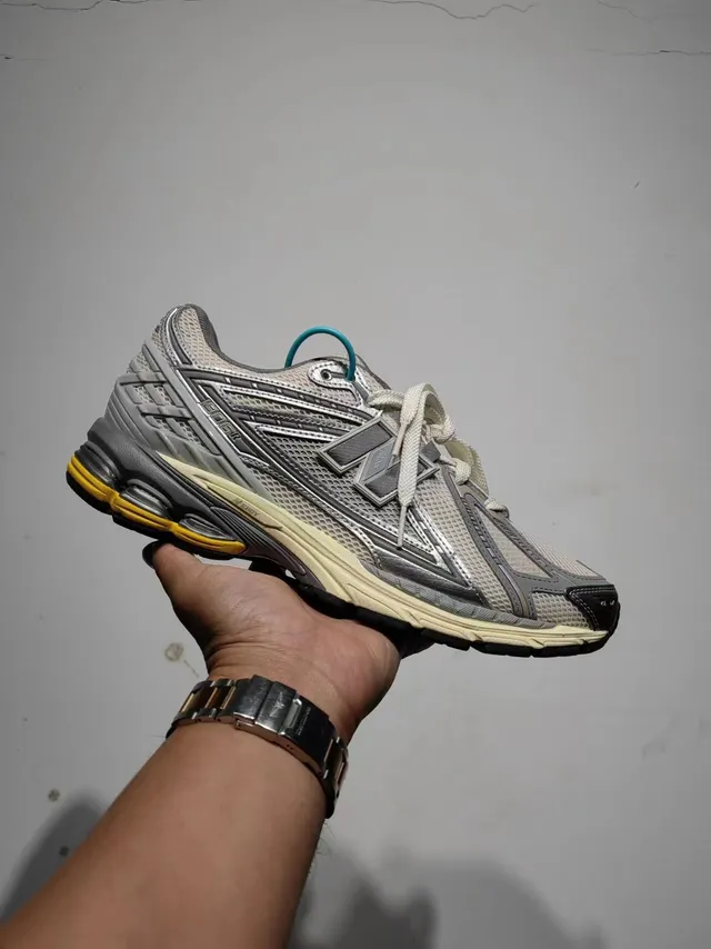 New Balance Gris Amarillo Malla Superior Superposición de Cage Sintético Zapatos de Running 7