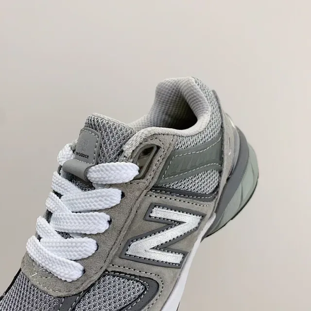 New Balance Vert Blanc Low-Top Mixed-Material Upper Lifestyle Sneakers 22