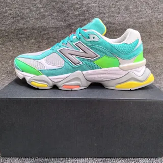 New Balance Multicolore Semelle Multicouche Maille Et Daim Supérieur Sneakers Chunky