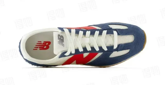 New Balance Navy Red Retro Runner سويد ونسيج جزء علوي أسلوب حياة حذاء رياضي 4