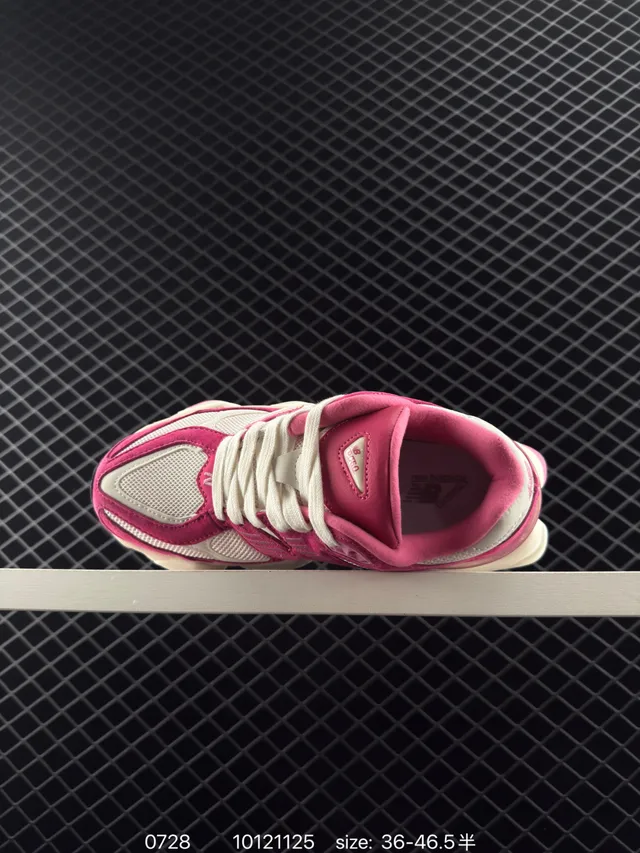 New Balance NB9060 Tênis Chunky Rosa e Creme 5