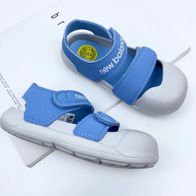 New Balance Sandales casual violet blanc deux sangles velcro fermeture de pointe arrondie 18