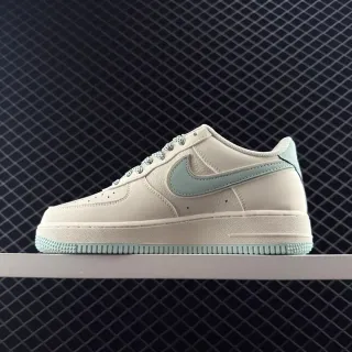 Nike Air Force 1 '07 LV8 Beige and Mint Blue लो-टॉप लाइफस्टाइल स्नीकर