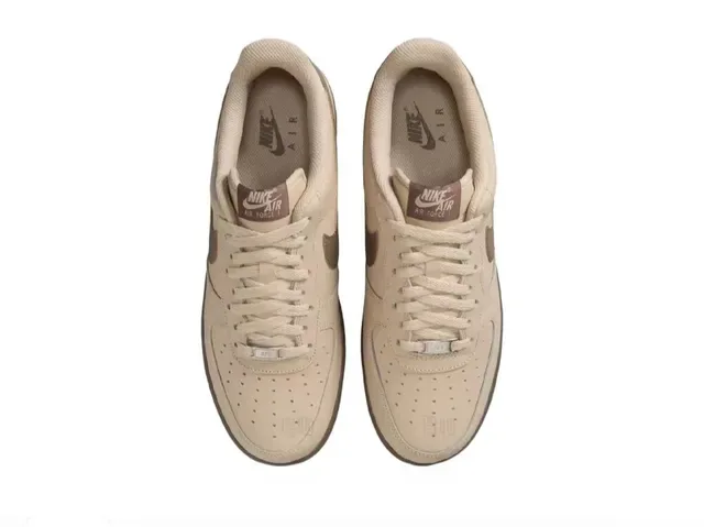 Nike Air Force 1 Tênis Lifestyle Bege e Marrom 4