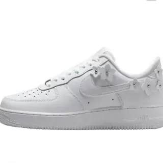 Nike Air Force 1 White Floral Appliqué Lifestyle Sneakers