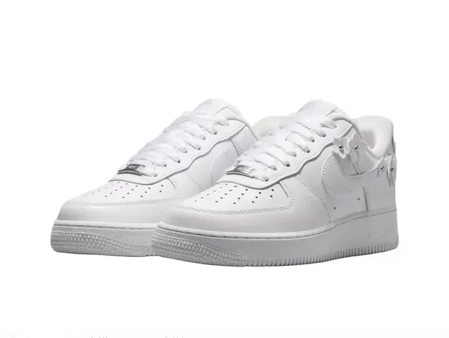 Nike Air Force 1 White Floral Appliqué Lifestyle Sneakers 4