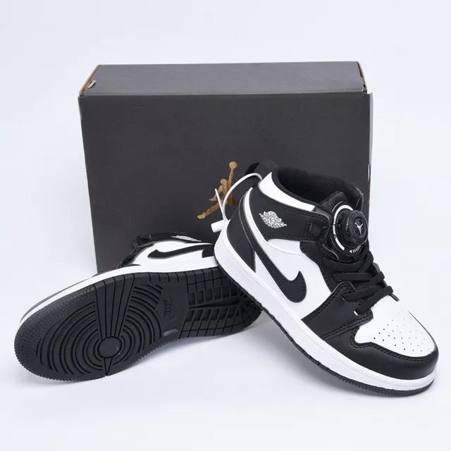 Nike Air Jordan 1 High Chaussures de Basketball Enfants Rouge Noir Blanc 18