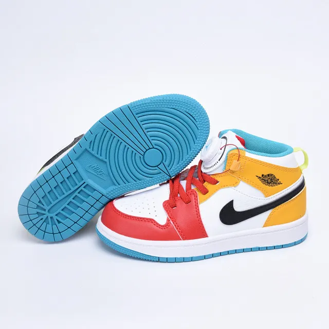 Nike Air Jordan 1 High Chaussures de Basketball Enfants Rouge Noir Blanc 24