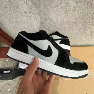 Nike Air Jordan 1 Low Black Light Gray White tênis lifestyle