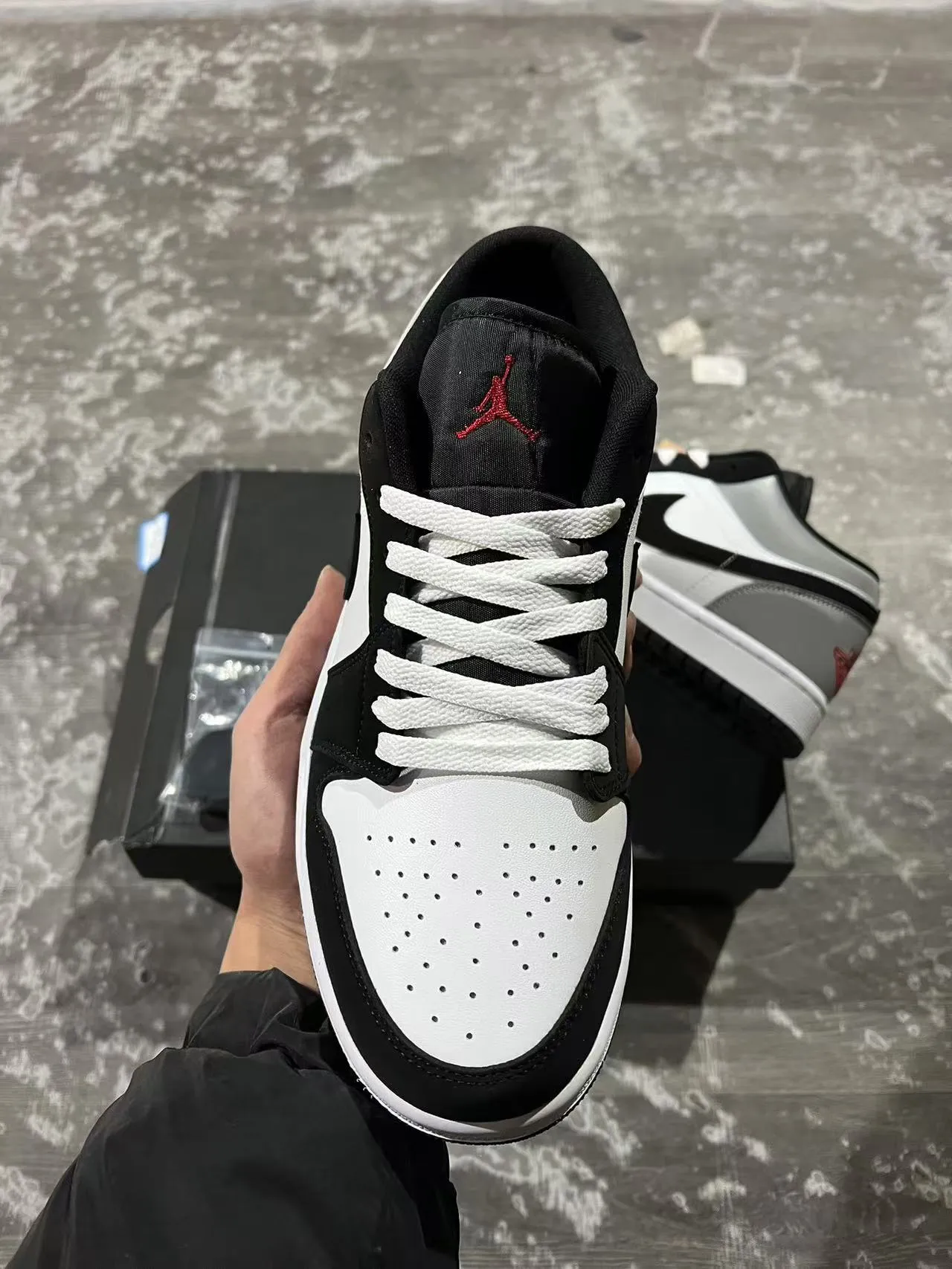 Nike Air Jordan 1 Low Metallic Silver Black White Lifestyle Sneakers 3