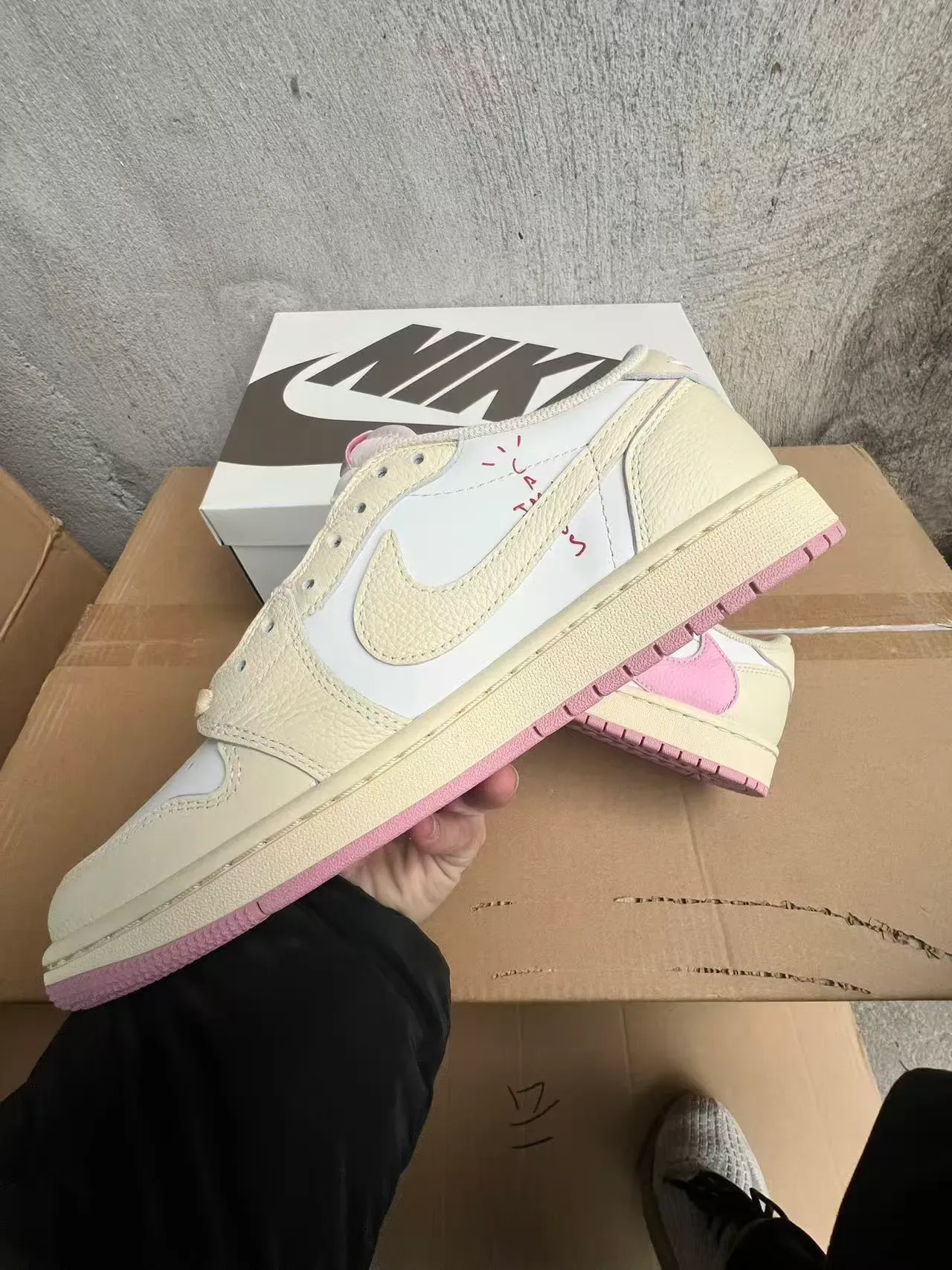 Nike Air Jordan 1 Low Pink Off-White Lifestyle Sneakers 5
