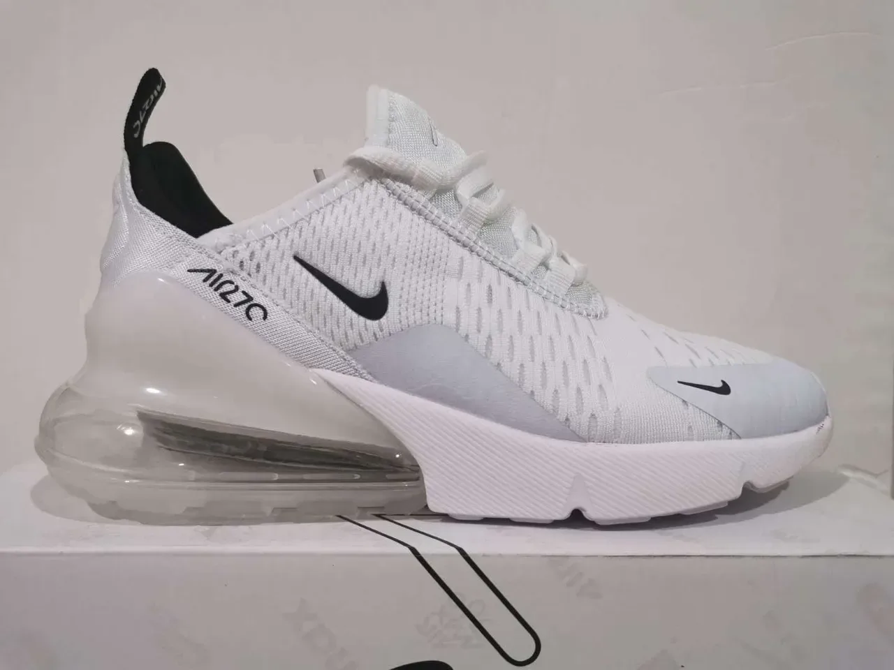 Nike Air Max 270 White and Lavender Lifestyle Sneakers 6