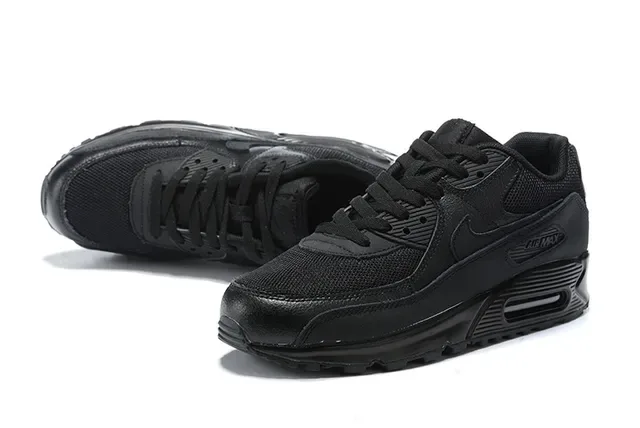 Nike Air Max 90 Black Lifestyle Sneakers 4