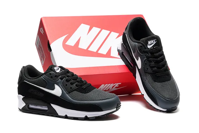 Nike Air Max 90 Black White Lifestyle Sneakers 2
