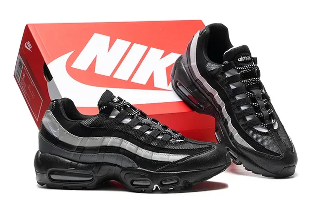 Nike Air Max 95 Black and Silver Lifestyle Sneakers 2