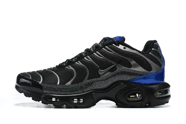 Nike Air Max Plus Black and White Lifestyle Sneakers 14