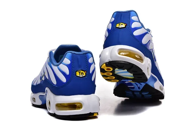 Nike Air Max Plus Black White Lifestyle Sneakers 13
