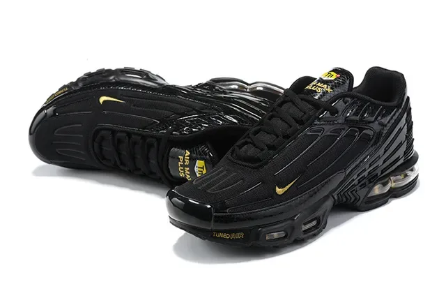 Nike Air Max Plus White Lifestyle Sneakers 23