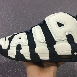 耐克 Air More Uptempo 白 海军蓝 篮球鞋