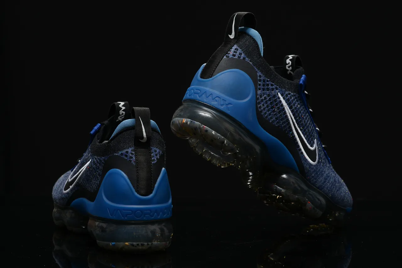 Nike Air VaporMax Flyknit Blue Heather Lifestyle Sneakers 3