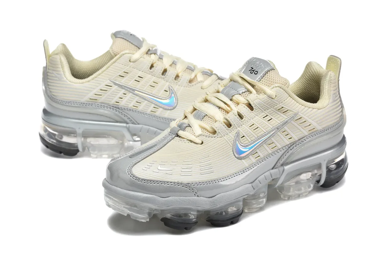 Nike Air VaporMax Plus Off-White Silver Transparent Sneakers Lifestyle 2