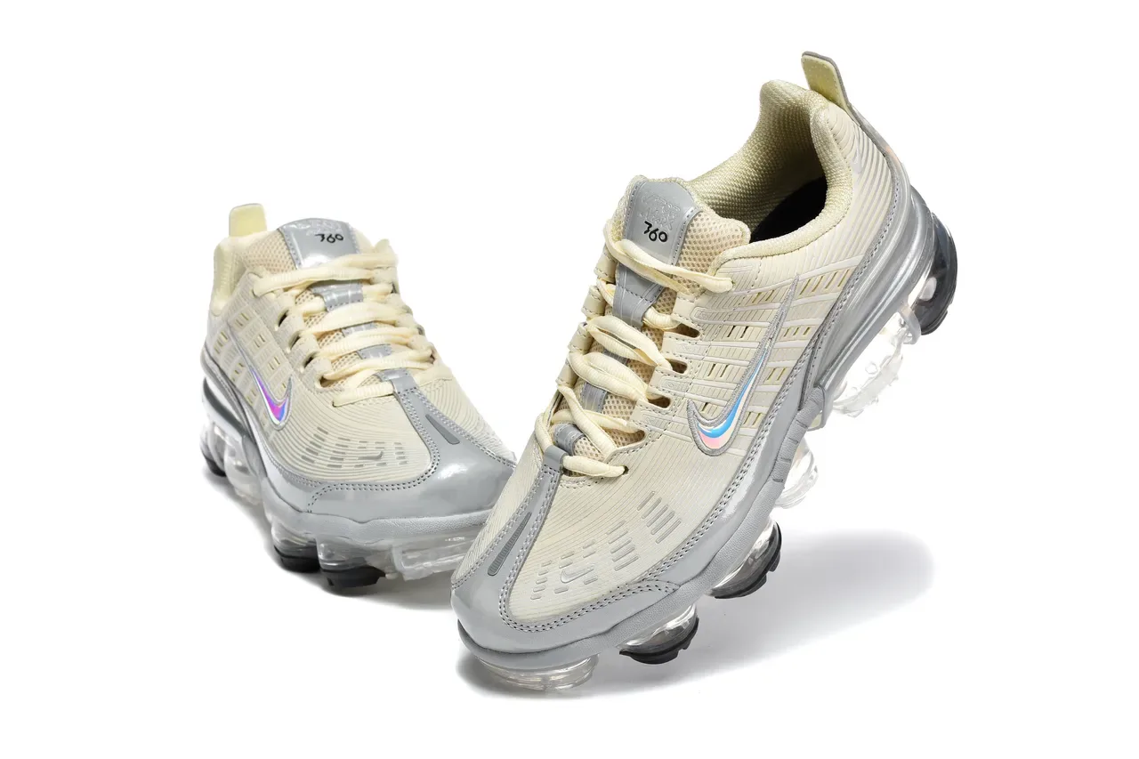 Nike Air VaporMax Plus Off-White Silver Transparent Sneakers Lifestyle 4