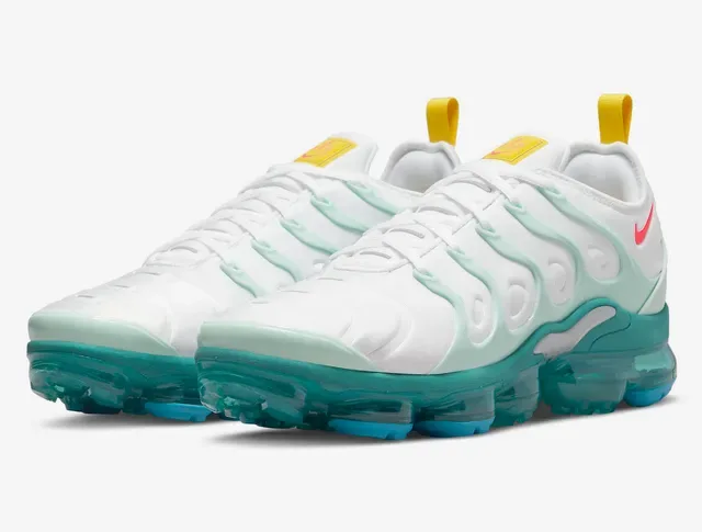Nike Air VaporMax Plus White Mint Teal Lifestyle Sneakers 5
