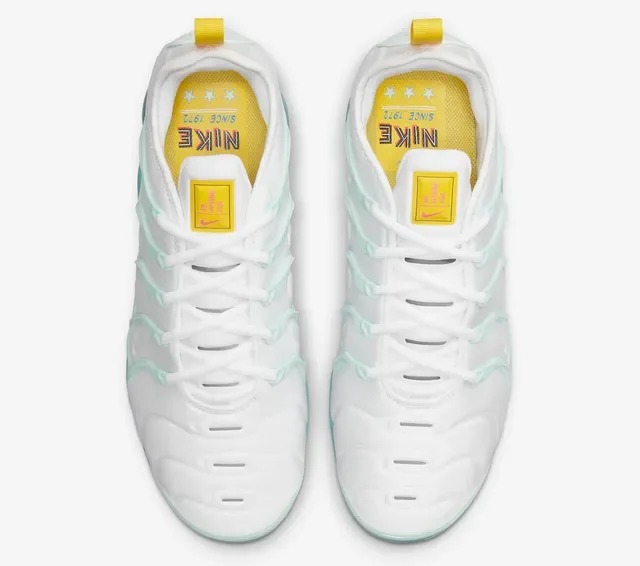Nike Air VaporMax Plus White Mint Teal Lifestyle Sneakers 7