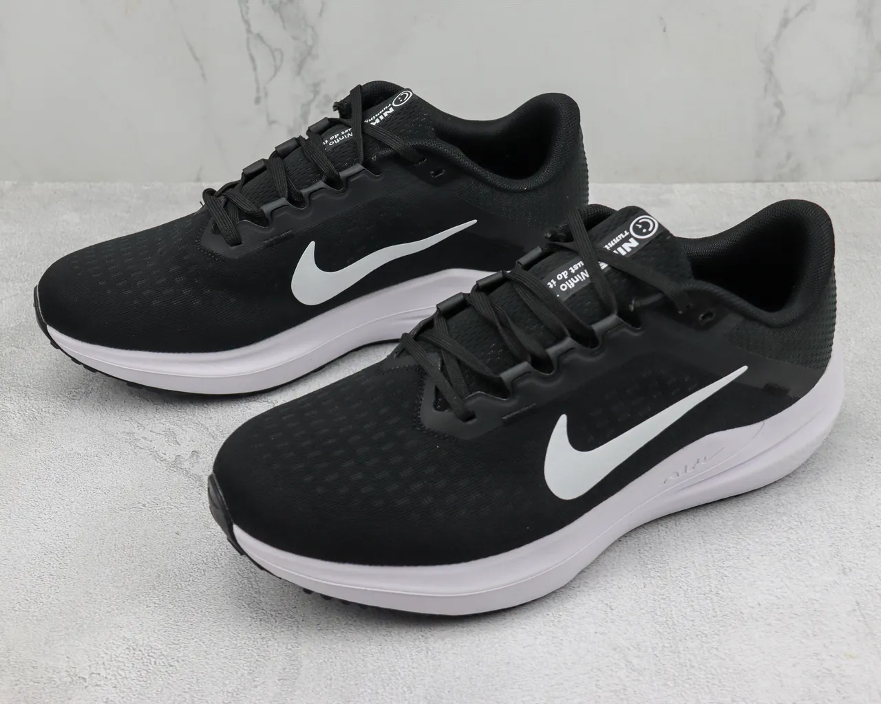 Nike Air Zoom Pegasus Black and White Running Shoes 4