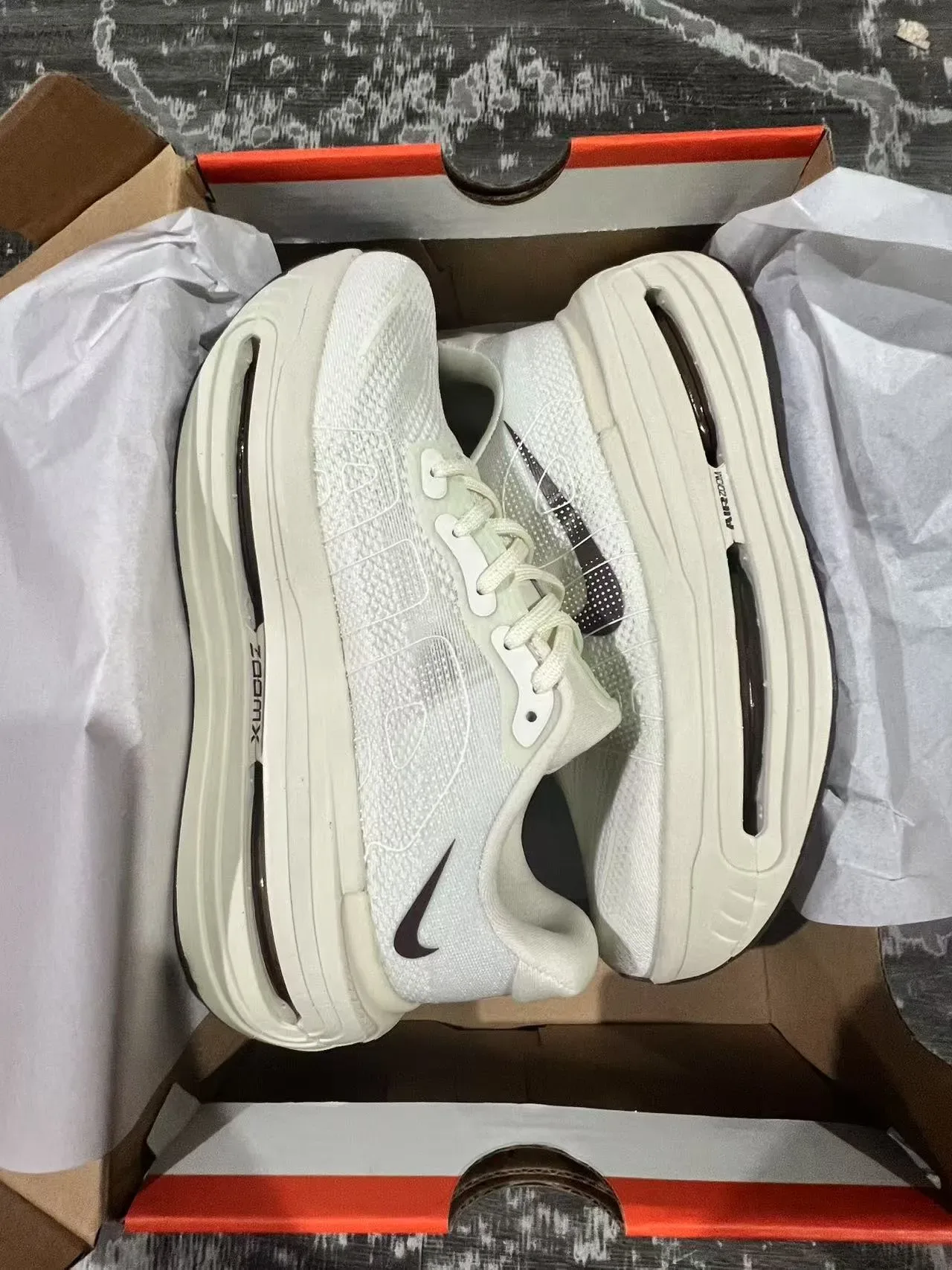 Nike Beige Black Mesh Upper Visible Air Zoom Units Lifestyle Sneakers 9