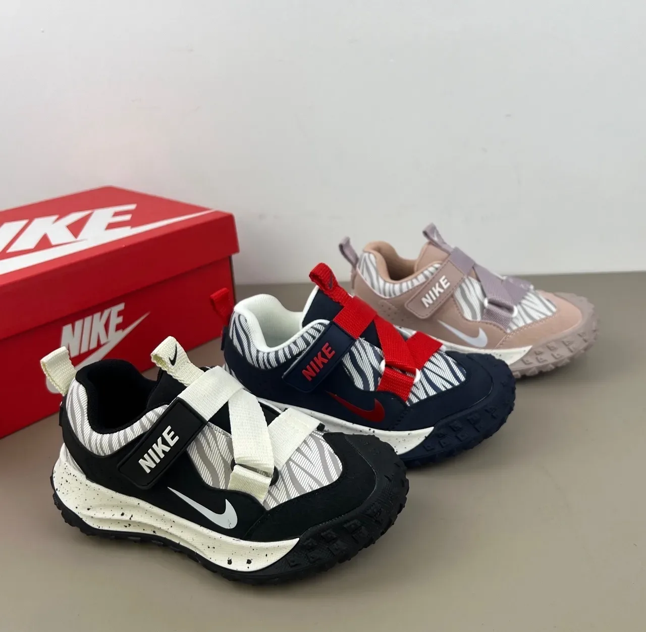 Nike Beige Pink Dual-Strap Velcro Closure Speckled Foam Midsole Lifestyle Sneakers 6