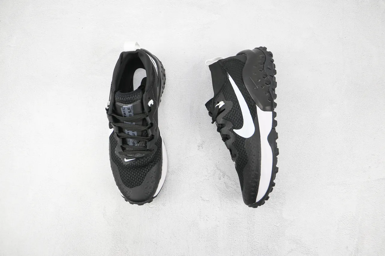 Nike Black and White Trail-Style Running Shoes 3