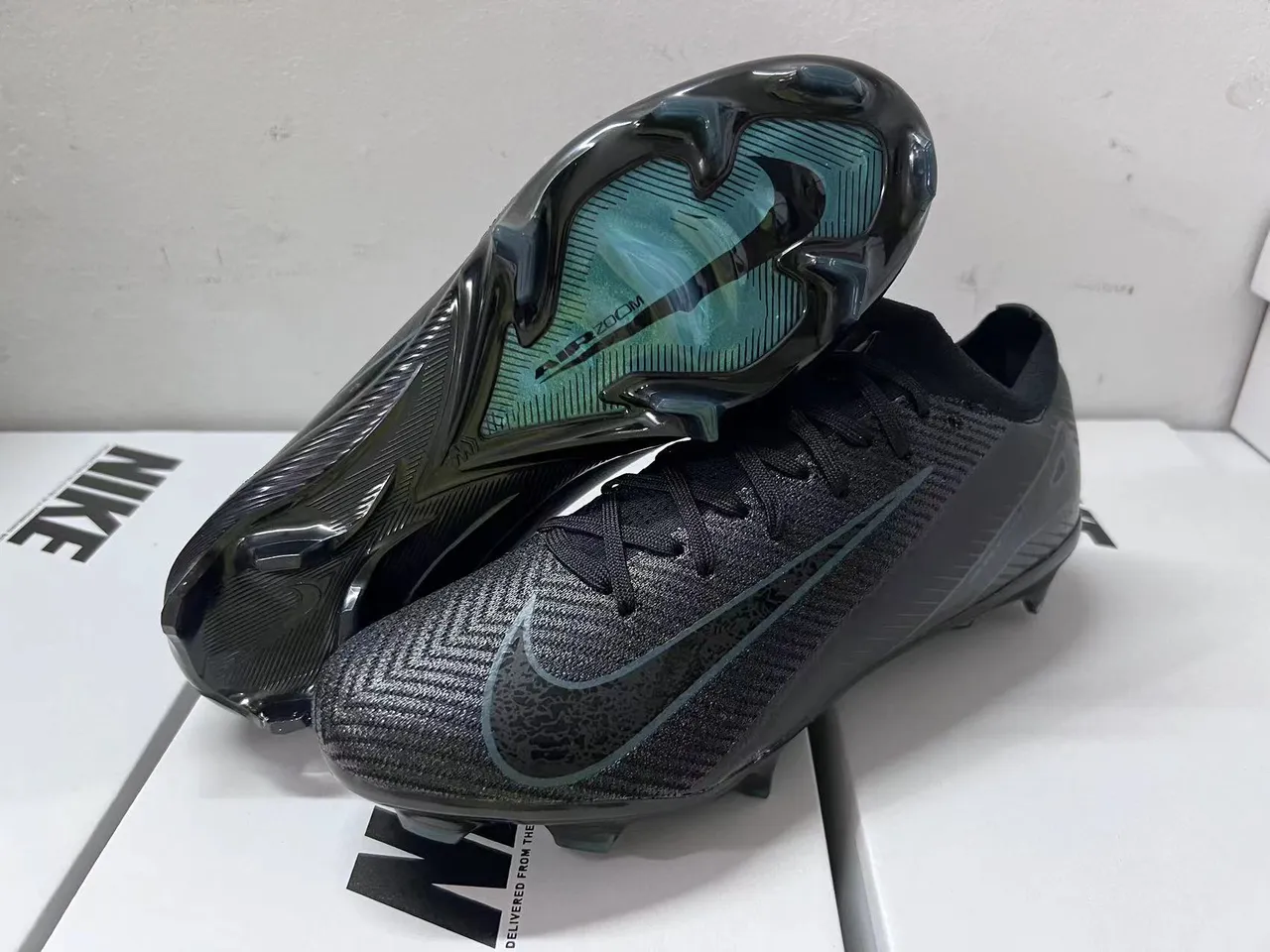 Nike Black Blue Low-Cut Knit Upper Integrated Sock Collar Firm-Ground Soccer Shoes 9