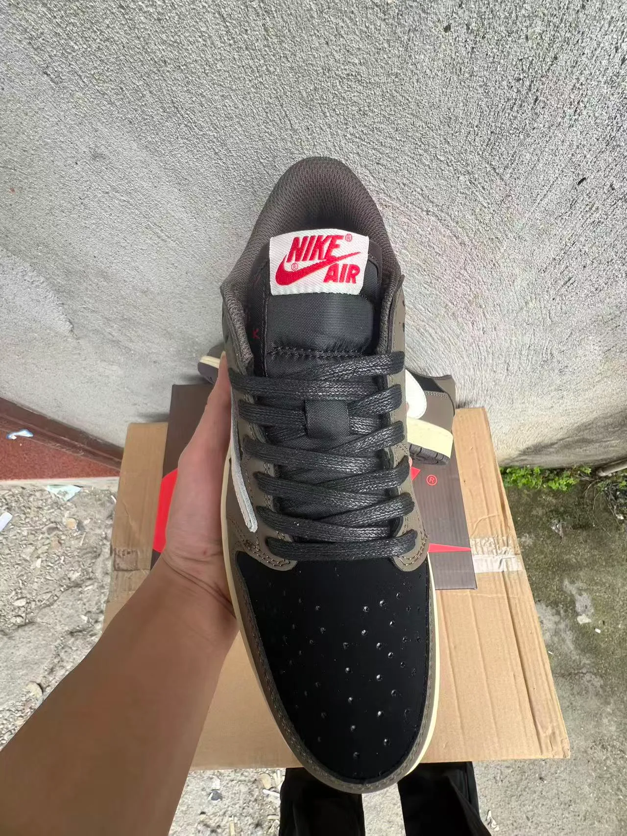 Nike Black Brown Low-Top Layered Leather-and-Suede Upper Lifestyle Sneakers 3