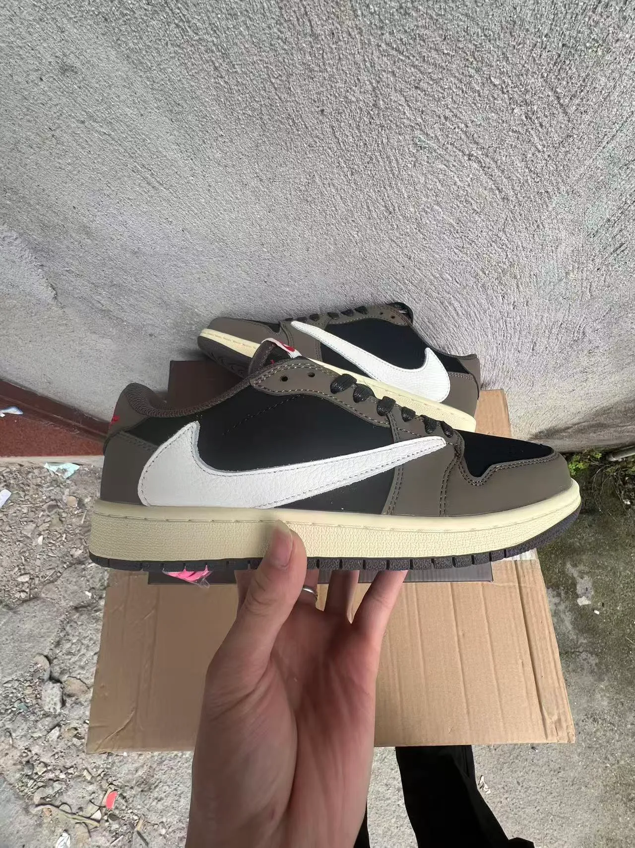 Nike Black Brown Low-Top Layered Leather-and-Suede Upper Lifestyle Sneakers 7