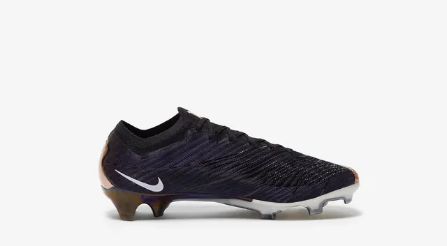 Nike Black Gold Knit Upper Metallic Toe Overlay Firm-Ground Soccer Shoes 4