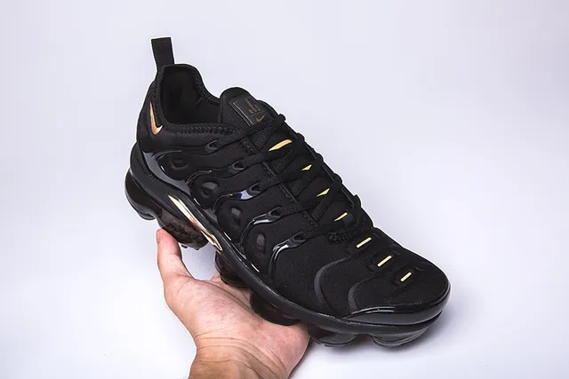 Nike Black Gold Wave-Shaped Synthetic Cage Full-Length Visible Air Unit Lifestyle Sneakers 8