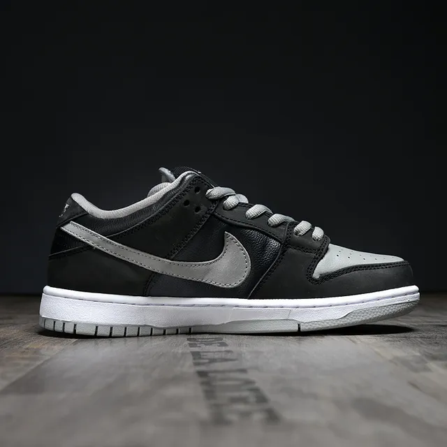 Nike Black Gray Low-Top Perforated Toe Skateboard Shoes 6