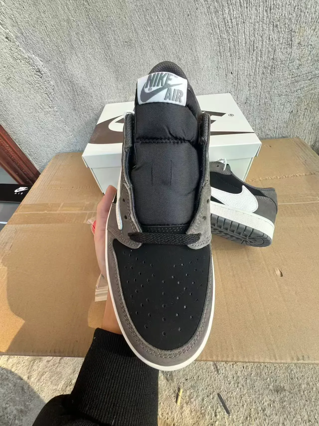 Nike Black Gray Low-Top Silhouette Mixed-Material Upper Lifestyle Sneakers 3