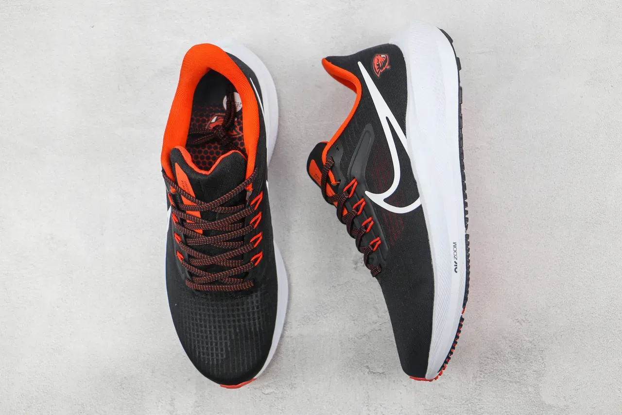 Nike Black Orange Engineered Mesh Upper Sculpted White Midsole Running Shoes 3