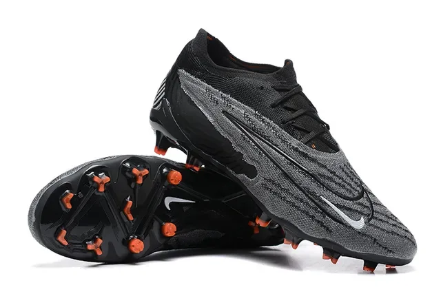 Nike Chaussures de Football Noir et Orange Upper en Tricot Lacets Asymétriques pour Terrain Ferme 6