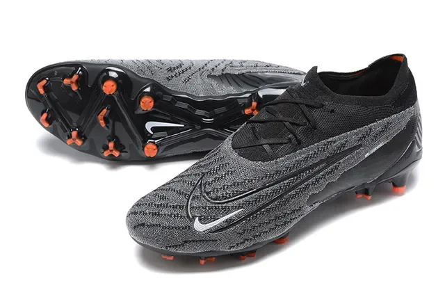 Nike Chaussures de Football Noir et Orange Upper en Tricot Lacets Asymétriques pour Terrain Ferme 7