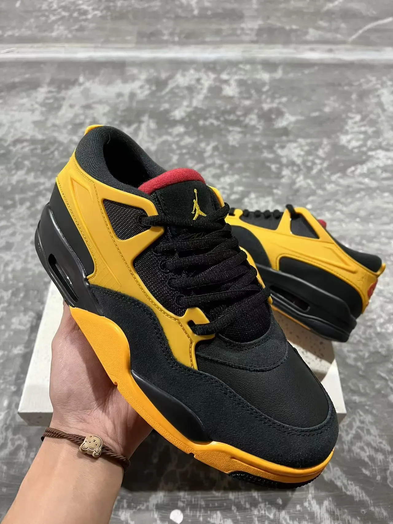 Nike Black Yellow Layered Synthetic Overlays Visible Heel Air Unit Sneakers 2