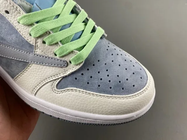 Nike Blue Green Low-Top Multi-Material Upper Lifestyle Sneakers 2