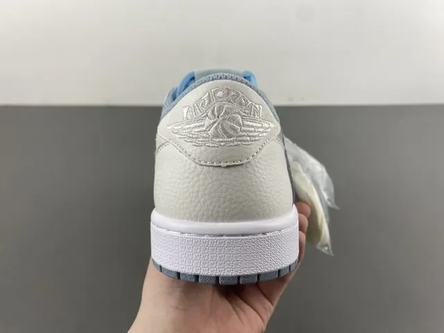 Nike Blue Green Low-Top Multi-Material Upper Lifestyle Sneakers 5